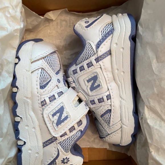 BABY NEW BALANCE SNEAKERS TODDLER SIZE 3 NEW WITH BOX - Picture 2 of 5